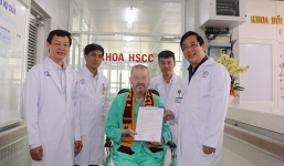 CDC Mỹ chúc mừng BV Chợ Rẫy khi chữa trị thành công cho phi công người Anh