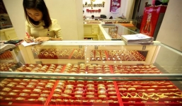 Vàng tăng  lại vượt đỉnh lịch sử lên gần 53 triệu đồng/lượng: Chuyên gia dự đoán diễn biến tiếp theo