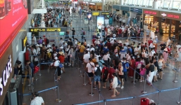 Đà Nẵng giãn cách xã hội: Lập cầu hàng không 'giải cứu' khách du lịch