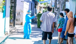 Nhiều địa phương có thể xuất hiện ca Covid-19 mới, chuyên gia khuyến nghị người dân hạn chế ra đường