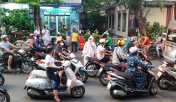 Lịch trình di chuyển dày đặc của ca mắc Covid-19 ở Tây Hồ, Hà Nội