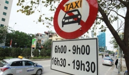 Hà Nội khôi phục lại biển cấm taxi, xe hợp đồng trên nhiều tuyến phố từ ngày mai