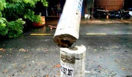 Cột điện không lõi thép gãy ngang trong bão số 5: Điện lực Đà Nẵng lên tiếng