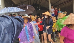 ĐBQH nói về việc Thủy Tiên làm từ thiện là 'vi phạm pháp luật'