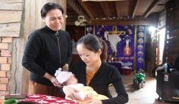 Đối tượng gài bẫy, chiếm đoạt 100 triệu đồng tiền hỗ trợ của goá phụ Rào Trăng 3 đối diện mức án nào?