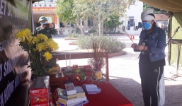 Nén đau thương, vợ liệt sĩ hy sinh ở Quảng Trị chấp nhận chịu tang chồng tại khu cách ly