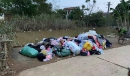 Dân mạng bức xúc vì quần áo từ thiện chất đống, không có ai nhận: Người miền Trung nói gì?