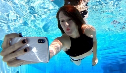 Tin công nghệ ngày 29/10: Phone 12 vượt qua bài kiểm tra độ chống nước một cách hoàn hảo