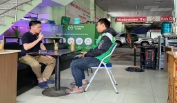 Cái kết có hậu đến với tài xế xe ôm nhặt được điện thoại Vertu của chủ tịch tập đoàn