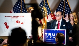 Tin công nghệ ngày 20/11: YouTube thu tiền người xem để quảng bá thuyết âm mưu?