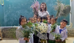Cô giáo vùng cao xúc động khoe món quà giản dị, mộc mạc nhưng đầy tình cảm ngày 20/11