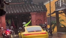 Đoàn xe sang, PKL chạy vào khu phố đi bộ ở phố cổ Hội An gây bức xúc