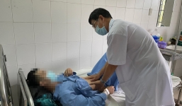 10X tự tay bẻ gãy 'cậu nhỏ' vì sở thích quái đản vào mỗi buổi sáng 