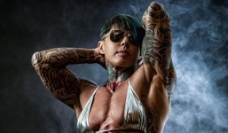 VĐV thể hình bị đuổi khỏi WC nữ vì body quá vạm vỡ