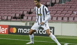 Ronaldo gieo sầu cho Messi, giúp Juventus làm nên lịch sử ngay tại thánh địa Camp Nou