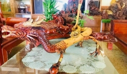 Chiếc điếu cày tre tạo hình rồng được đại gia trả giá cả nghìn USD nhưng chủ nhân không bán