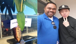 Viếng mộ cố nghệ sĩ Chí Tài, ông xã Thu Phương hé lộ mối duyên với người quá cố