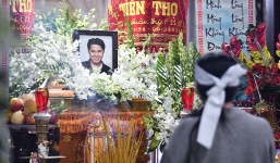 Mẹ cố diễn viên Hải Đăng: 'Linh cữu con nằm đây, tôi vẫn không muốn tin đây là sự thật'