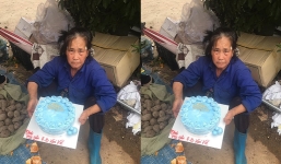 Chàng trai khiến nhiều bạn trẻ thức tỉnh khi tặng mẹ món quà giản dị trong ngày 8/3