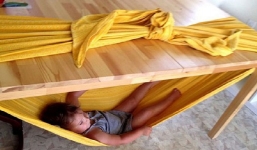 Những ý tưởng sáng tạo khi chăm con của những phụ huynh có IQ vô cực khiến ai cũng phục lăn