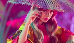 Hoàng Thuỳ Linh lại có thành thích đáng nể khi trở thành nữ ca sĩ Việt đầu tiên có MV triệu like