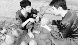 1977 Vlog đích thị là 'ông trùm' của những câu nói viral, trình cà khịa thì cứ là đỉnh của chóp