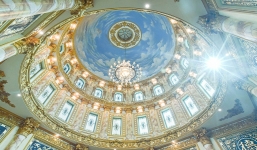 Tòa lâu đài 'dát vàng' bề thế của đại gia Hưng Yên khiến ai cũng phải trầm trồ 