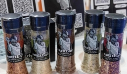 'Thánh rắc muối' bị kiện 5 triệu USD vì sử dụng chính hình ảnh của mình