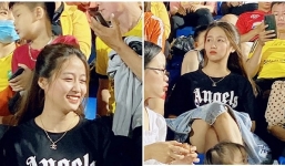 Nữ CĐV xứ Nghệ khiến dân tình chao đảo vì quá xinh đẹp