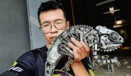 Bỏ đại học, chàng trai bất trị ngày nào trở thành ông chủ xưởng decor cơ khí nghệ thuật