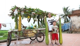 Ông chú nông dân hướng dẫn cách làm giàn mướp di động khiến chị em nào cũng thích mê