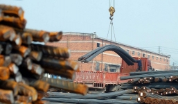 Giá thép tăng phi mã khiến nhà thầu lao đao, Chính phủ giao Bộ Công thương tìm giải pháp