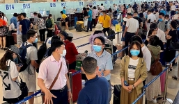 Yêu cầu các hãng hàng không phải hoàn trả phí dịch vụ cho khách hủy vé