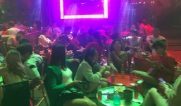 TP.HCM cấm nhà hàng phục vụ quá 20 khách, sẽ phạt nguội cơ sở vi phạm 