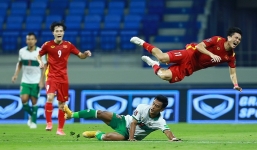 Thầy Park tiết lộ lý do rút Tuấn Anh ra khỏi sân sau nhiều pha 'săn ống đồng' của cầu thủ Indonesia