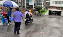 Thi vào lớp 10 ở Hà Nội: Thí sinh nhầm điểm thi cách 10 km được CSGT đưa đến kịp giờ