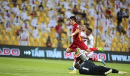 Suýt tạo địa chấn tại UAE, CĐV Thái Lan: 'Nhà vua của Đông Nam Á xứng đáng đi tiếp'