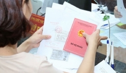 Công an Hà Nội ra văn bản hướng dẫn việc thu hồi sổ hộ khẩu khi làm thủ tục đăng ký cư trú từ 1/7