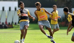 Trung Quốc gấp rút nhập tịch 'cạ cứng' một thời với Neymar, quyết gieo sầu cho ĐT Việt Nam để săn vé World Cup