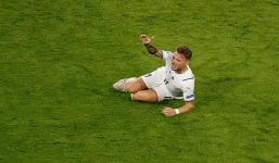 Chân sút số 1 Italia trở thành trò cười vì màn ăn vạ thô thiển trong trận tứ kết EURO 2020