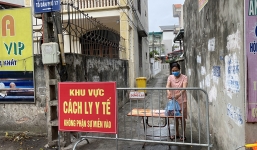 Hà Nội họp khẩn, thông tin chi tiết về 2 ổ dịch mới phát sinh với 10 ca dương tính SARS-CoV-2