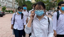 Thi tốt nghiệp THPT 2021: Hơn 1 triệu thí sinh cả nước tới điểm thi làm thủ tục