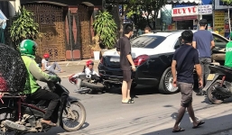 Va chạm 'biệt thự di động' Mercedes-Maybach gần chục tỷ, 2 nam thanh niên nhận cái kết không ngờ