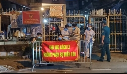 Hà Nội phong tỏa tạm thời nhiều cửa hàng thuốc liên quan ca F0 vừa được phát hiện