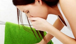 Bác sĩ cảnh báo nguy cơ từ 'bài thuốc 7 ngày khỏi Covid-19' lan truyền trên mạng