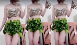 Đu trend biến hình, Tiktoker gây phẫn nộ với trang phục làm từ nhãn