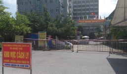 Hà Nội phong tỏa một bệnh viện sau khi 3 nhân viên y tế dương tính với SARS-CoV-2
