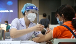 Lãnh đạo Bộ Y tế thông tin về việc thí điểm tiêm vắc xin cho trẻ 12-17 tuổi