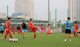 ĐT Việt Nam rèn quân dưới mưa dầm, Công Phượng tuyên bố giành điểm từ Nhật Bản