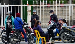 Trước trận Việt Nam vs Nhật Bản: 'Phe vé' giảm nửa giá vẫn ế, CĐV thờ ơ vì Covid